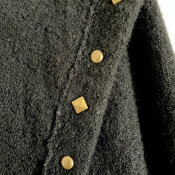 Sweater jacket. Never worn. - Picture 6 of 7